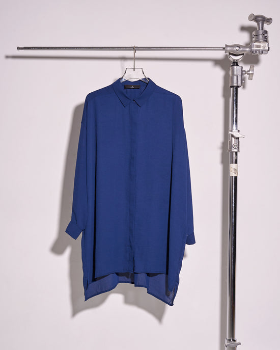 Load image into Gallery viewer, aalis DIARA oversized shirt (Navy)
