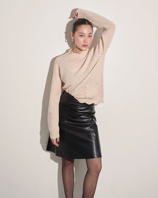 (Pre-order) aalis HEDIA scallop edge cashmere sweater (Pink beige)