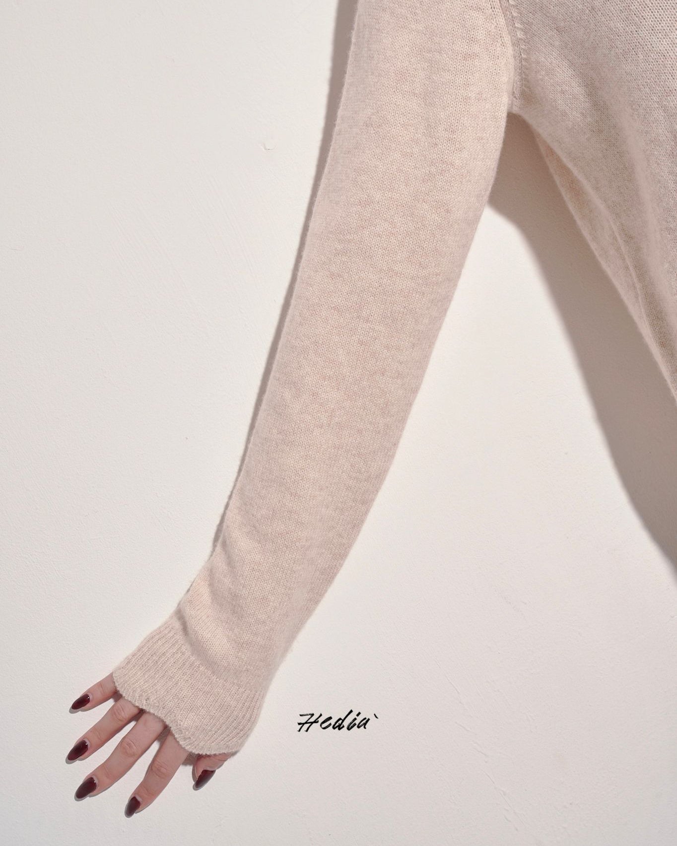 (Pre-order) aalis HEDIA scallop edge cashmere sweater (Pink beige)