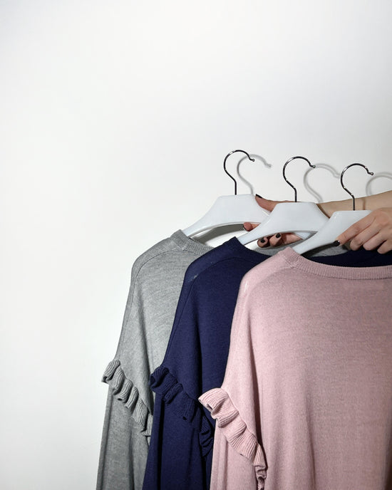 aalis EMI Ruffle detail relaxed knitted sweater (Heather Grey)