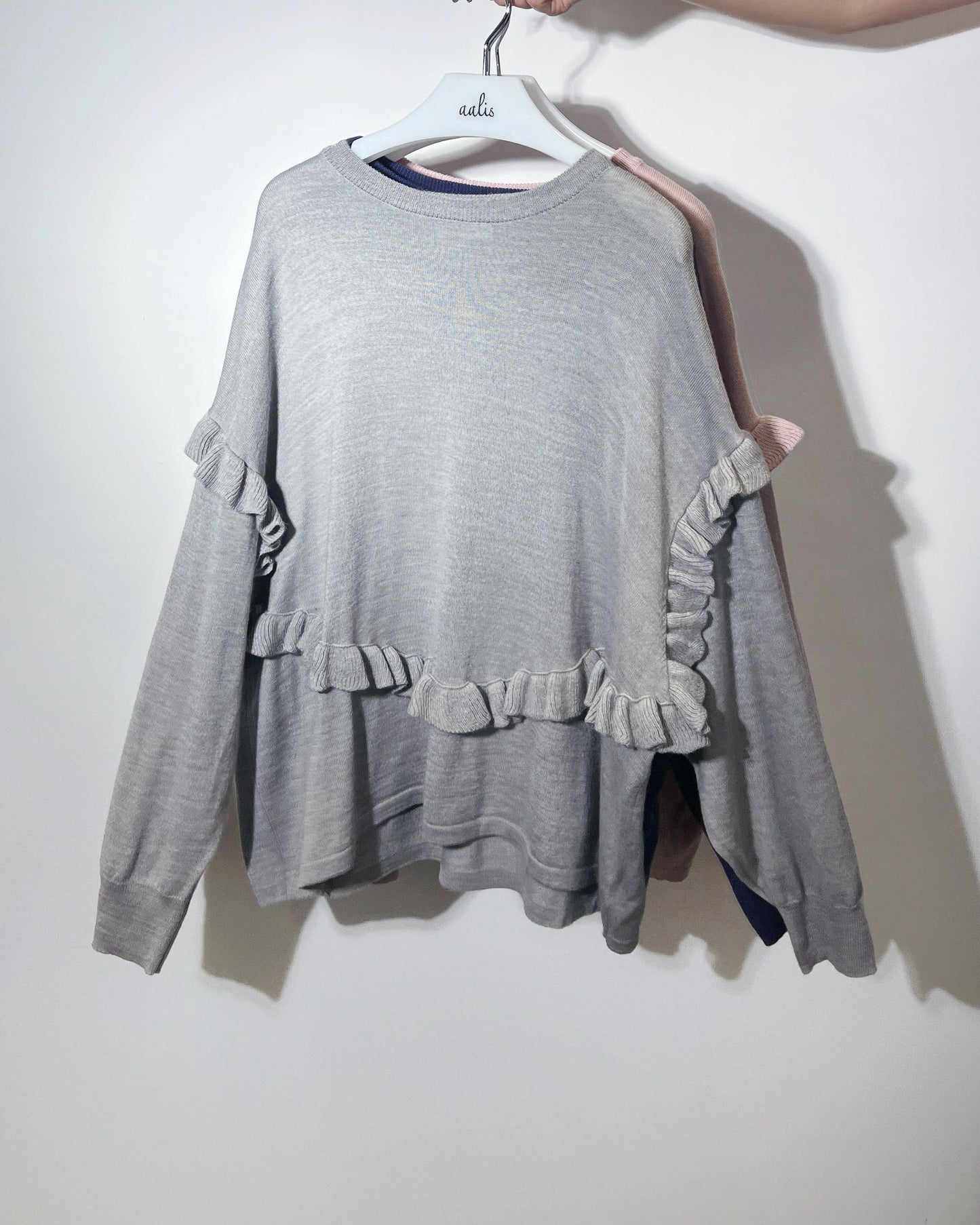 aalis EMI Ruffle detail relaxed knitted sweater (Heather Grey)