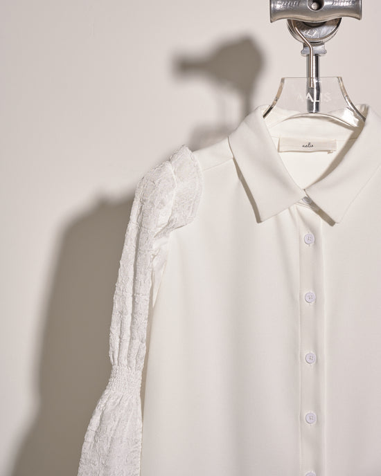 aalis THALIA patch ruffle sleeves shirt (White)