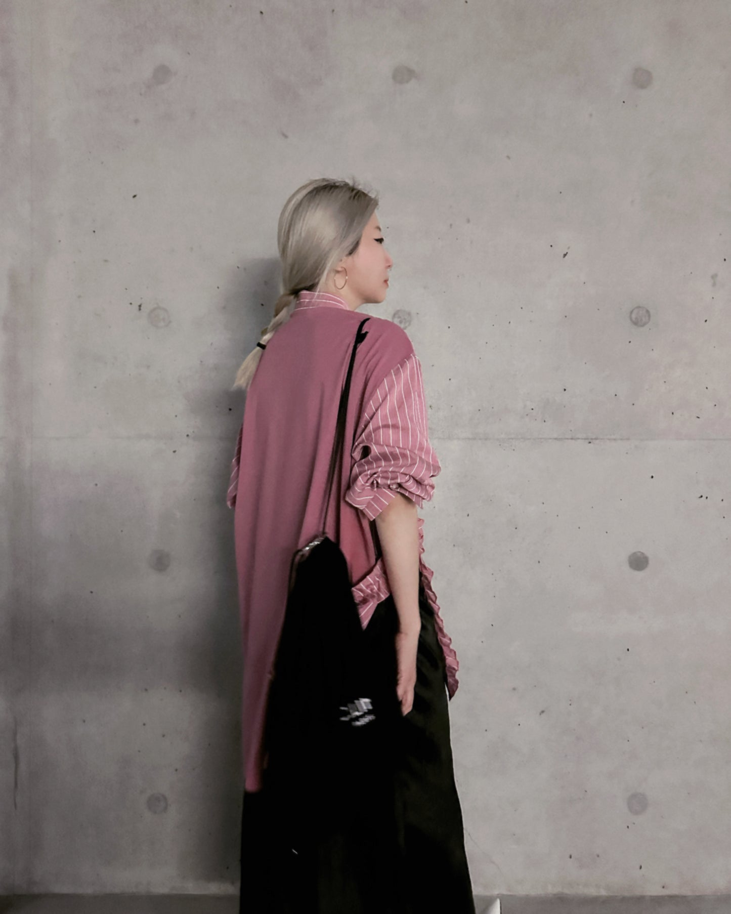 aalis PARRY FW25 ruffle U shape trimming shirt (Rose Pink stripe)