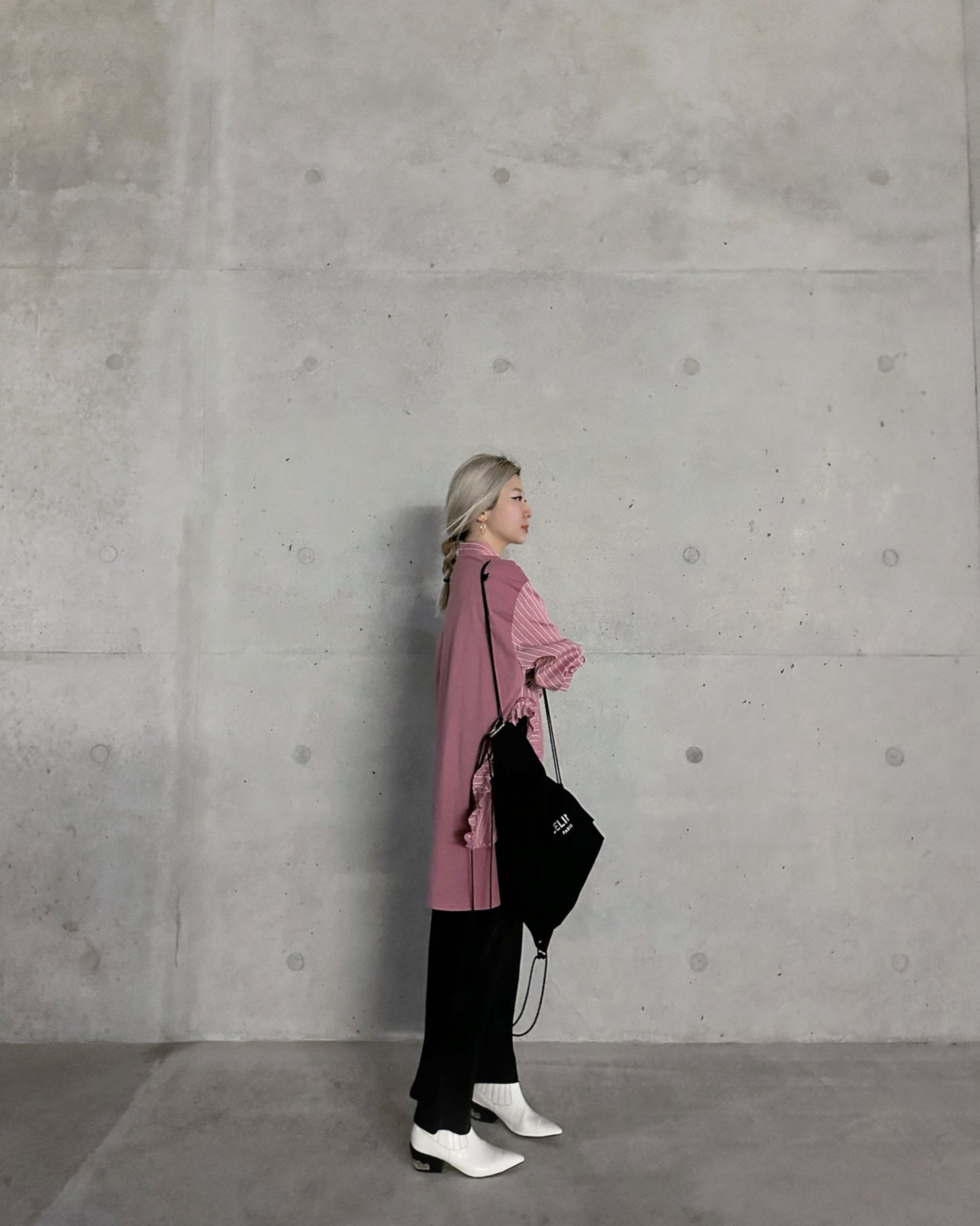 aalis PARRY FW25 ruffle U shape trimming shirt (Rose Pink stripe)