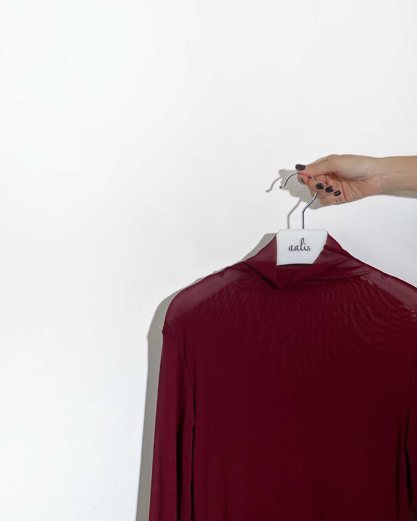 aalis RIVA NS FW25 mesh turtle neck top (Burgundy)