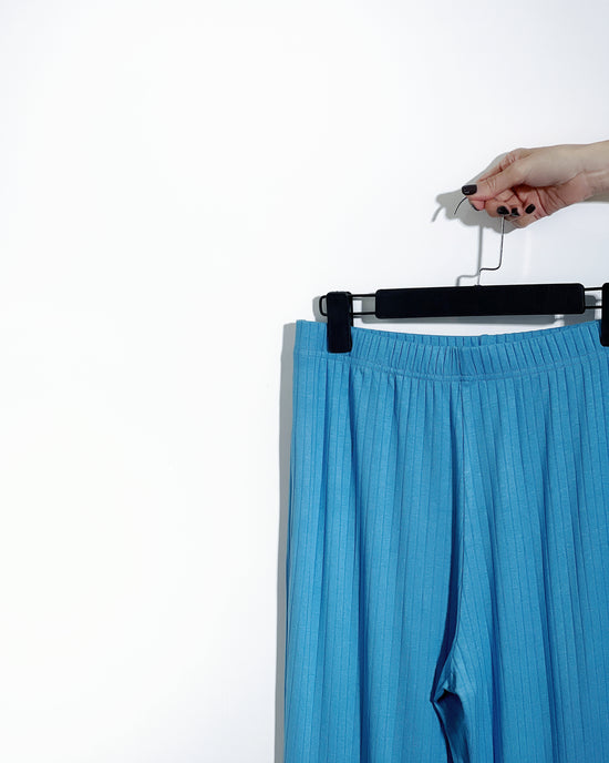 aalis DENIA FW25 ruffle hem pants (Blue)