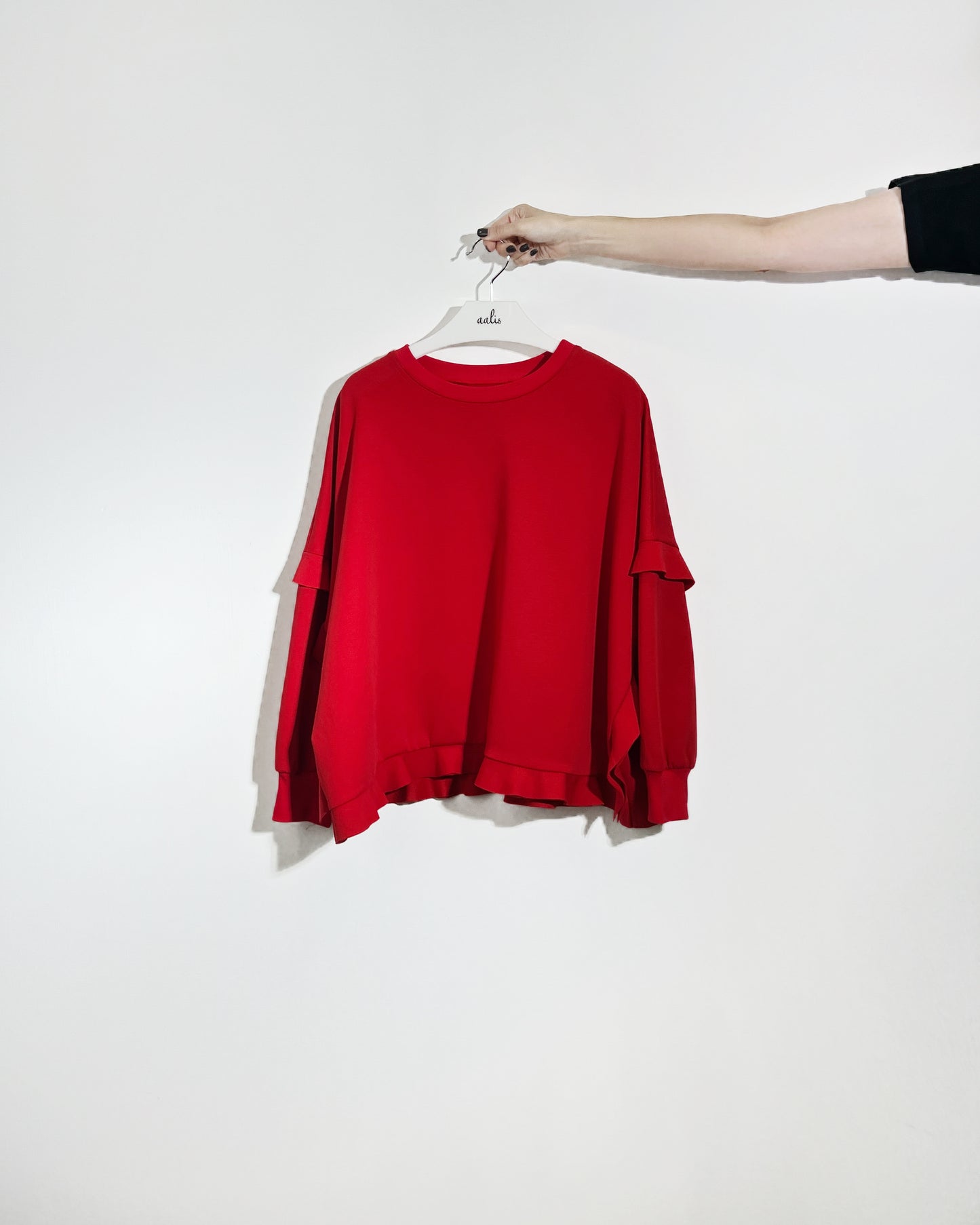 (Pre-order) aalis CANVA ruffle detail sweater (Red)