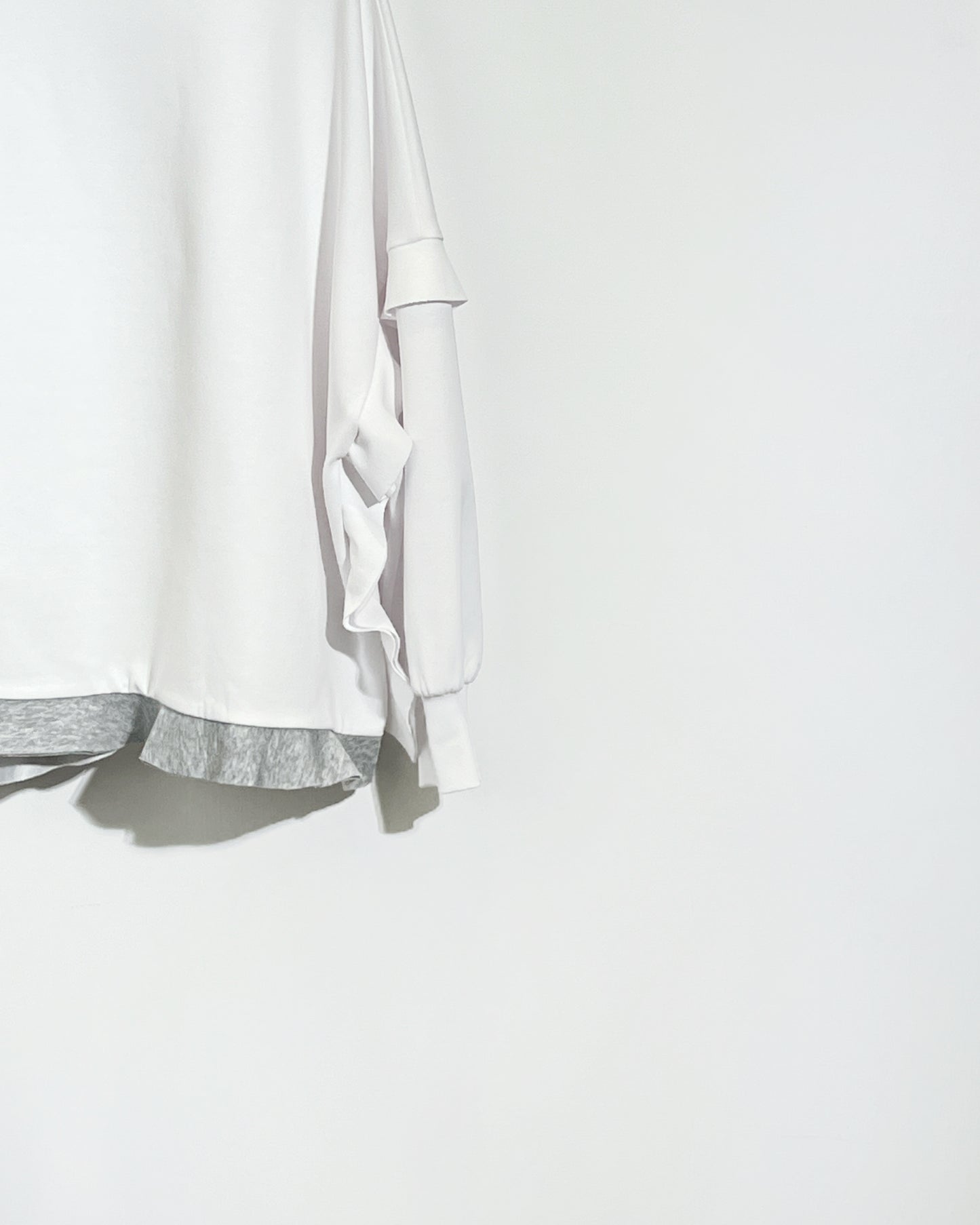 aalis CANVA ruffle detail sweater (White)