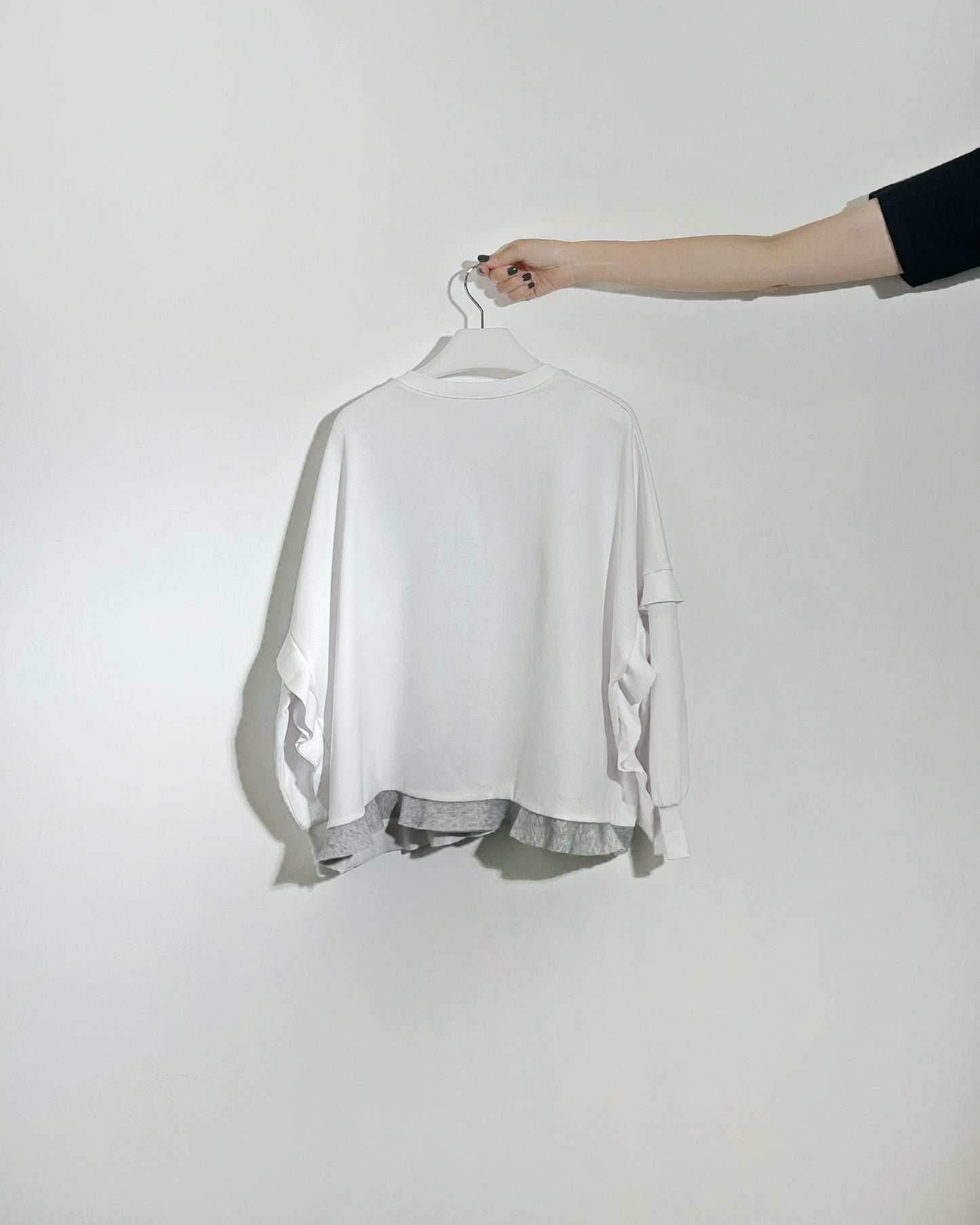 aalis CANVA ruffle detail sweater (White)