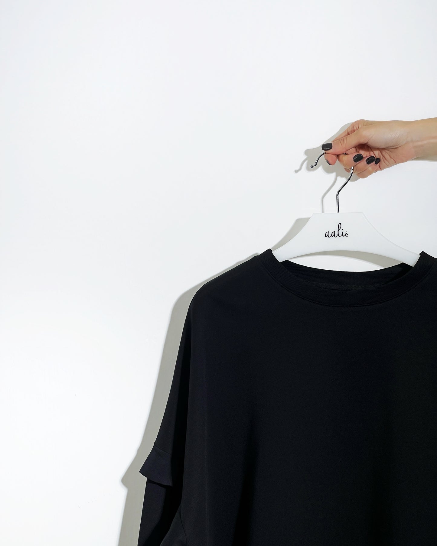 aalis CANVA ruffle detail sweater (Black)