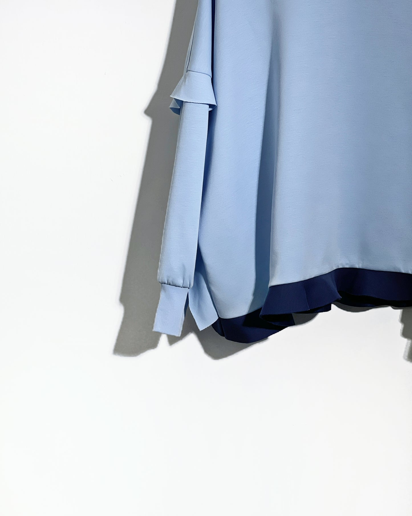 aalis CANVA ruffle detail sweater (Blue)