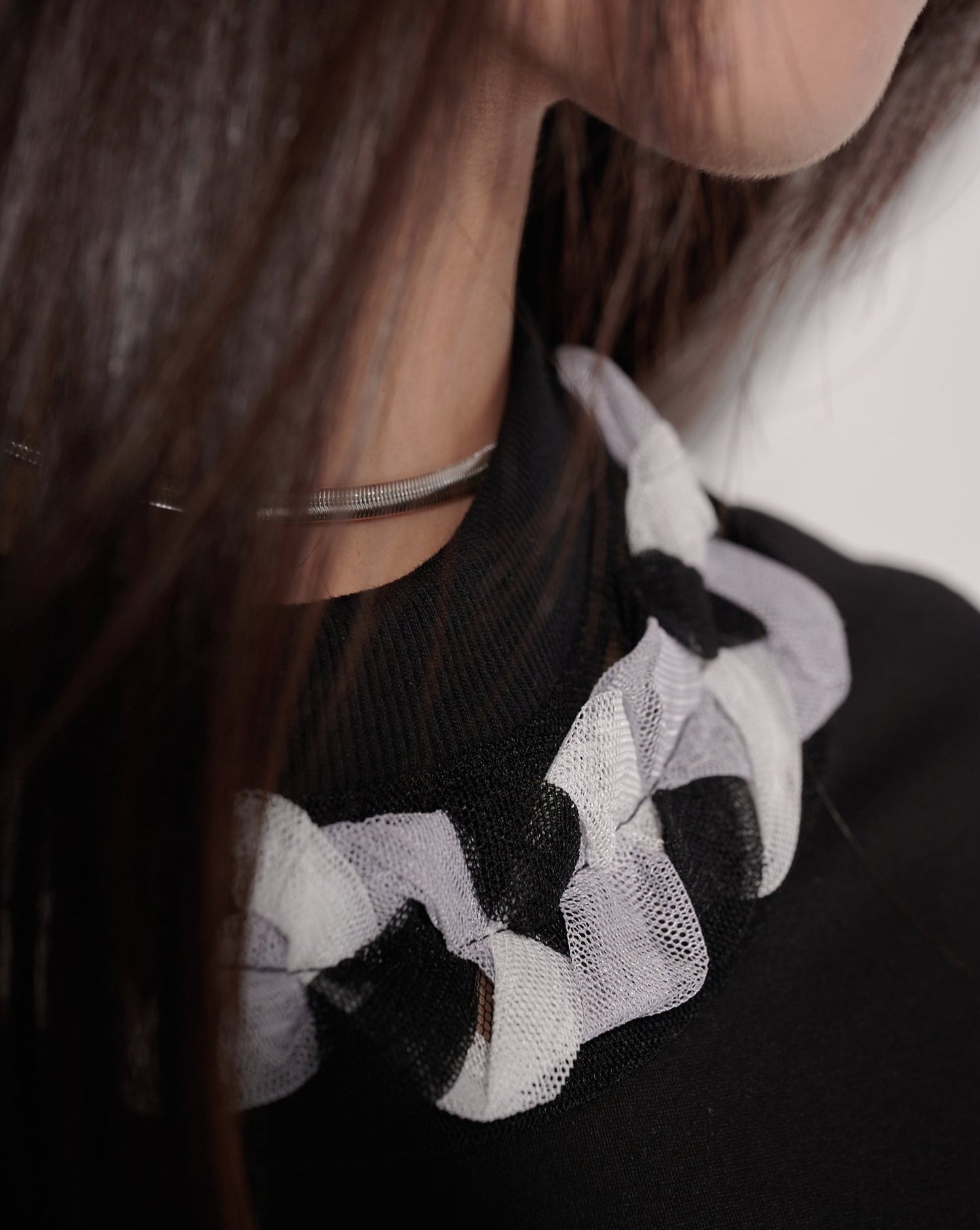 aalis NORTHIE mesh braided detail Tee (Black)