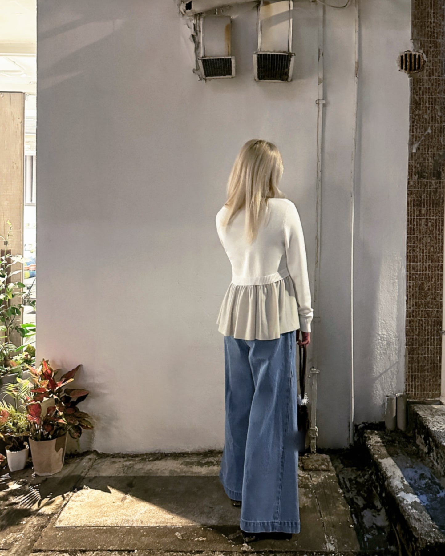 aalis CHARLEE velvet panel V neck cardigan (Ivory)