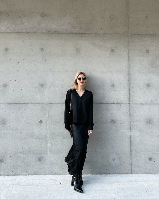 aalis CHARLEE velvet panel V neck cardigan (Black)