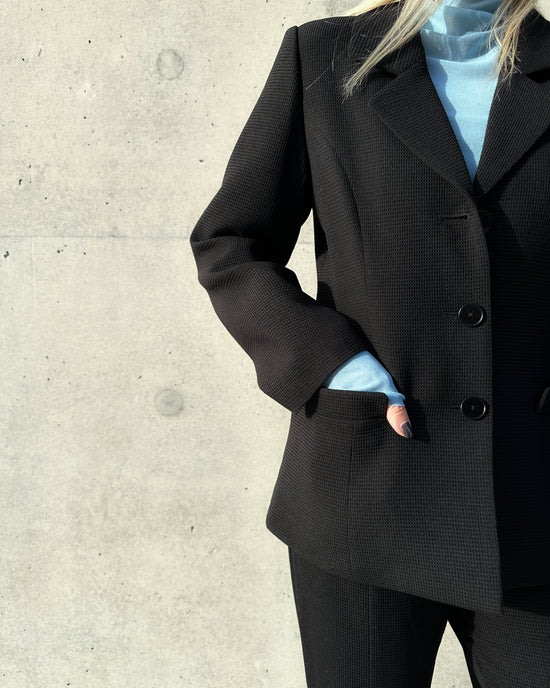 aalis DASHA waffle fitted blazer (Black)