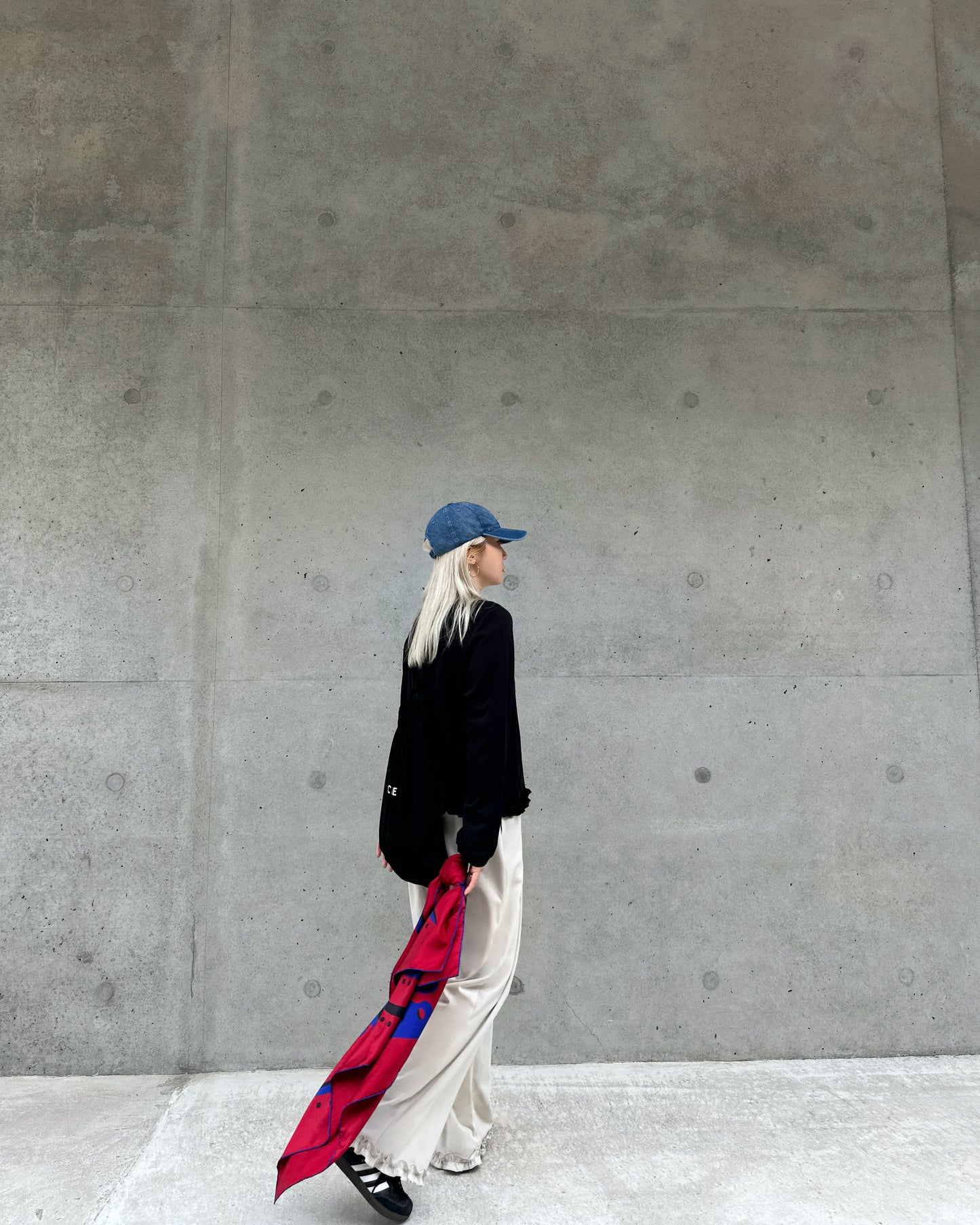 aalis LILIA ruffle hem track pants  (Lt Beige)