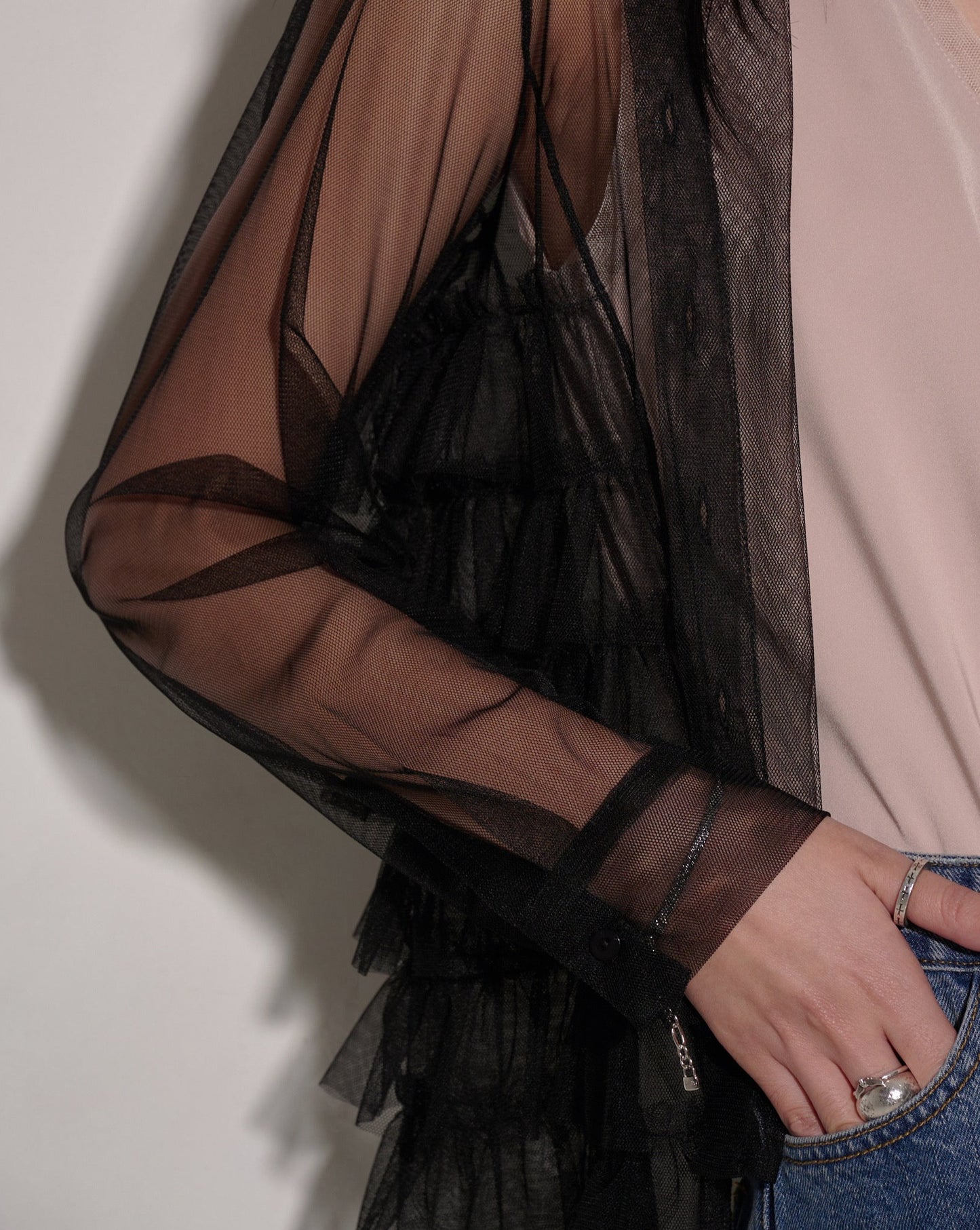 Load image into Gallery viewer, aalis SONGA tiered detail mesh shirt (Black mesh)
