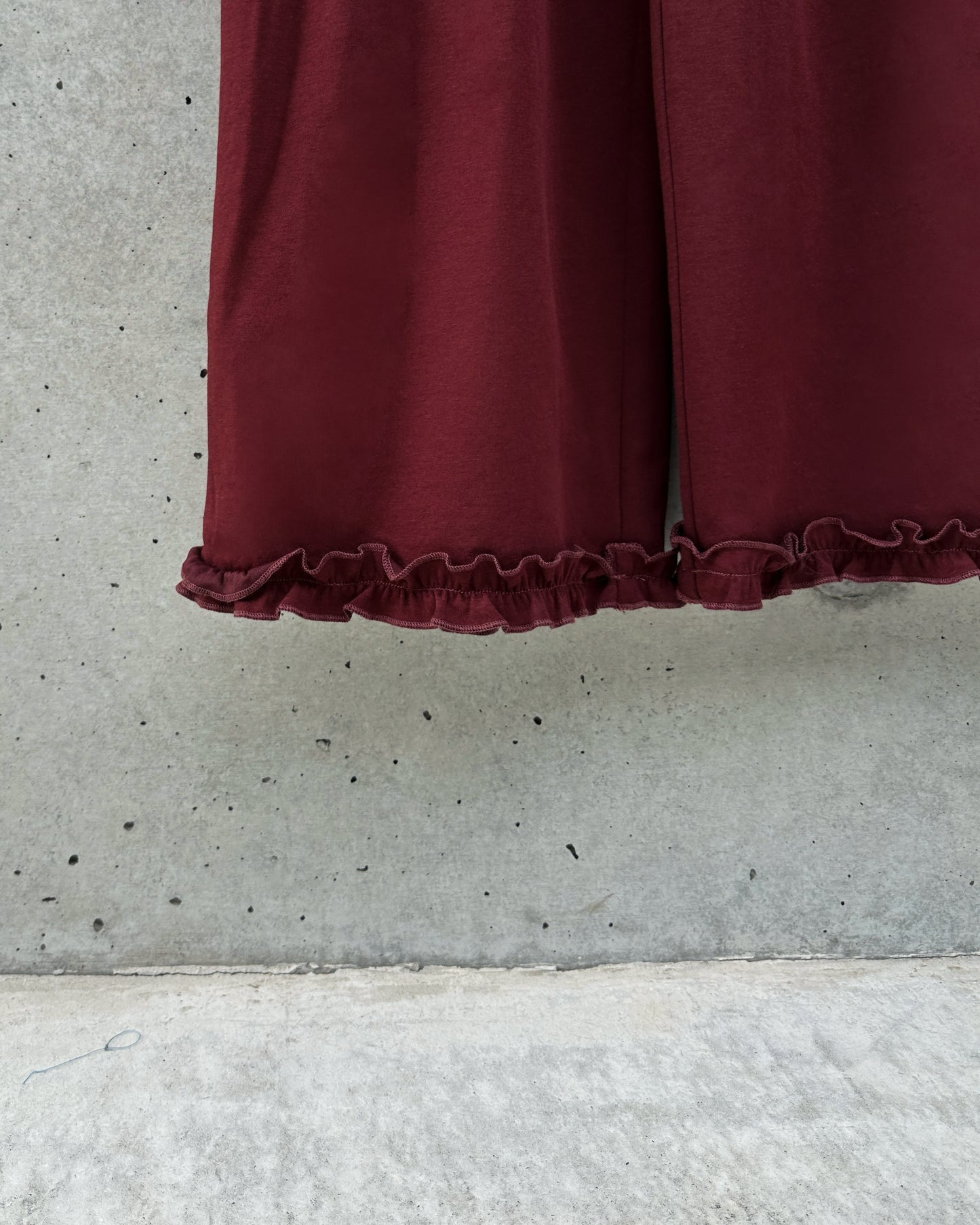 aalis LILIA ruffle hem track pants  (Burgundy)
