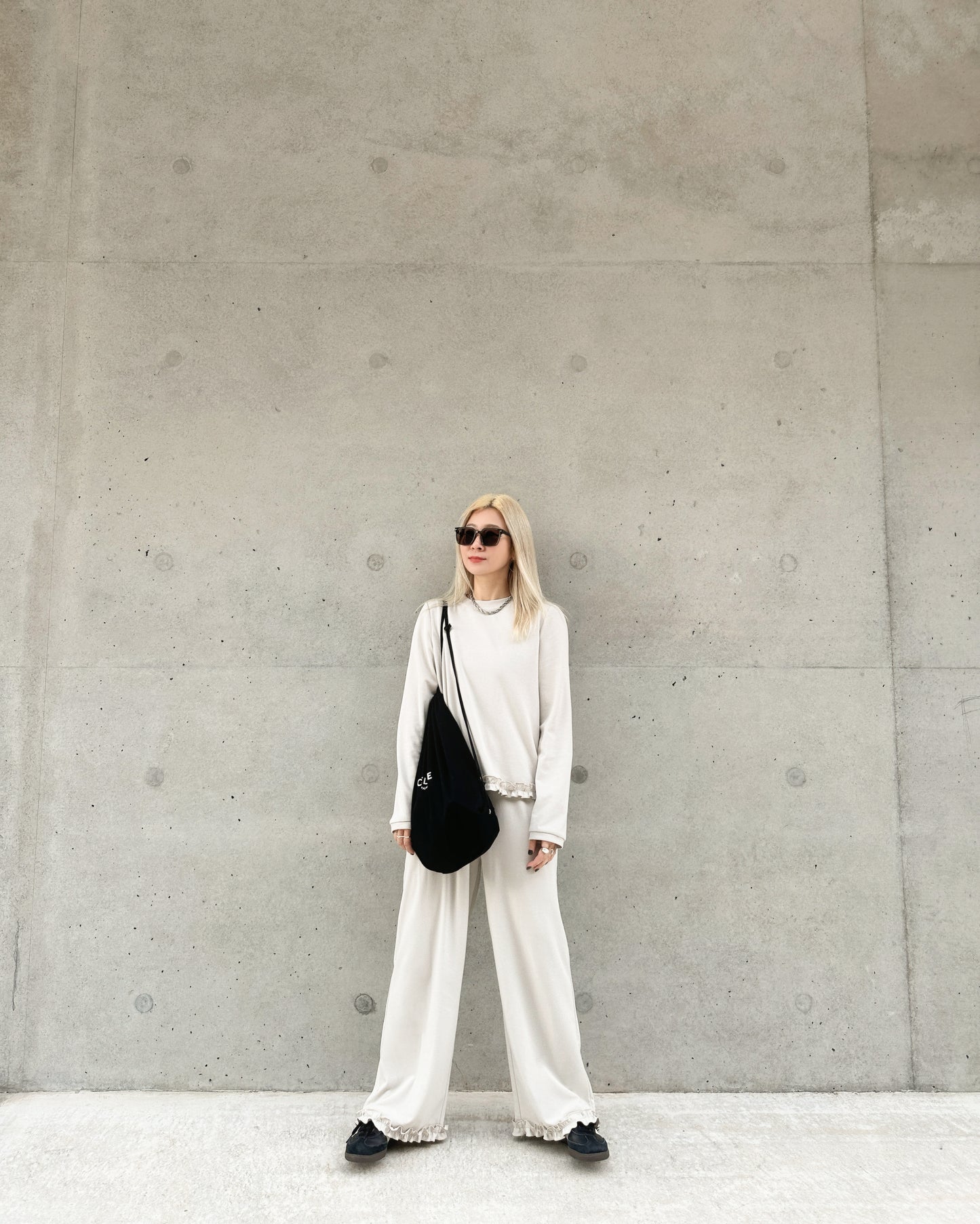 aalis LILY ruffle hem sweater (Lt Beige)