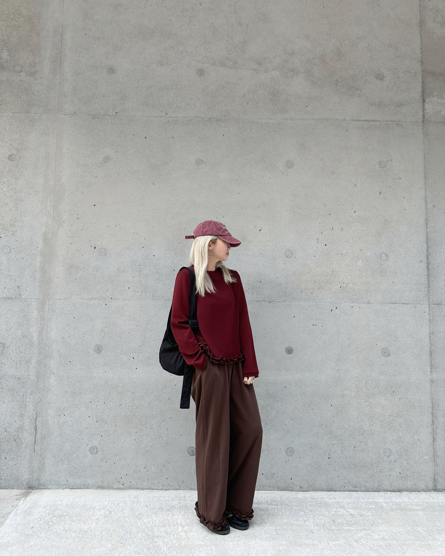 aalis LILY ruffle hem sweater (Burgundy)