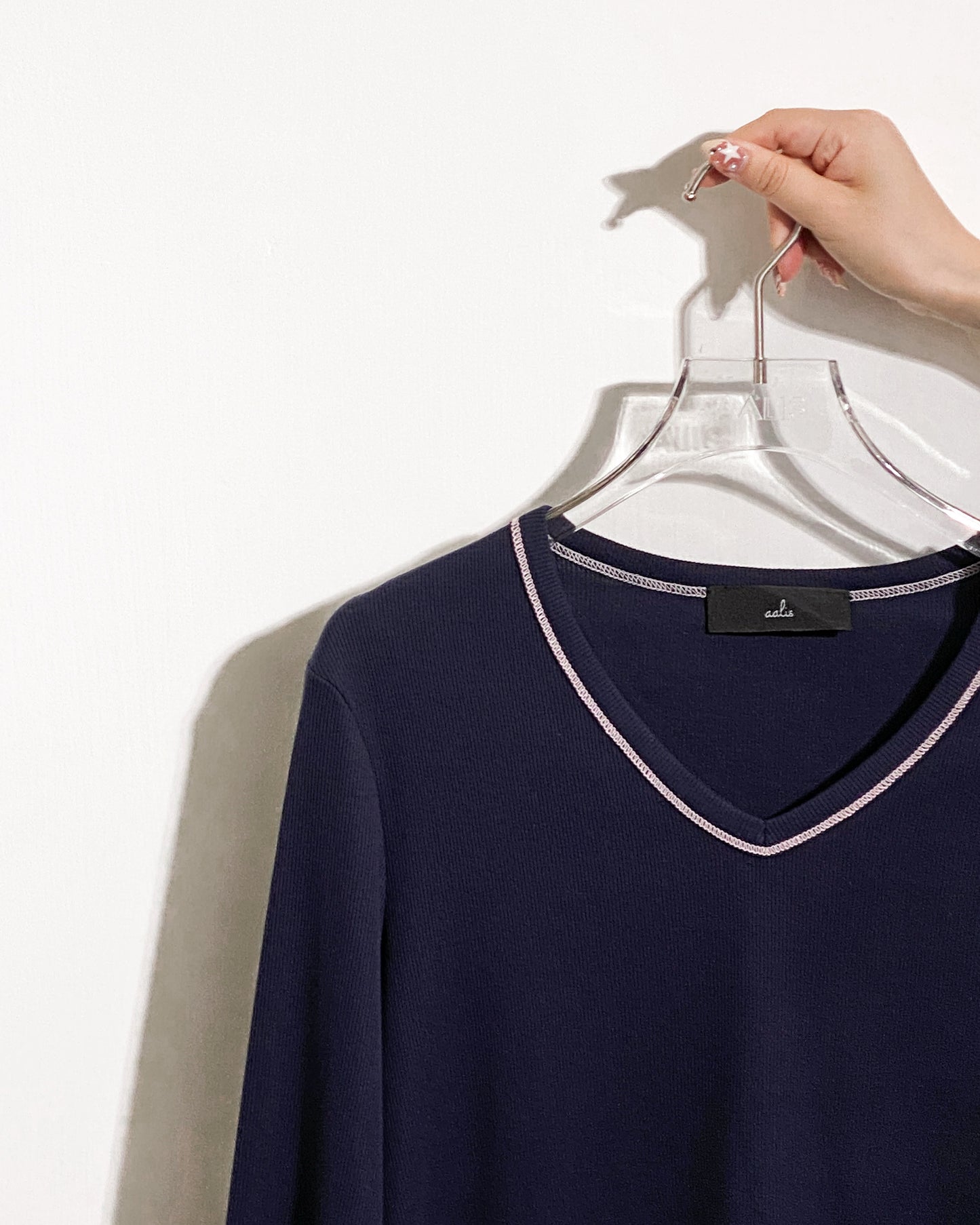 aalis YANKA ruffle hem stitches details L/S top (navy)