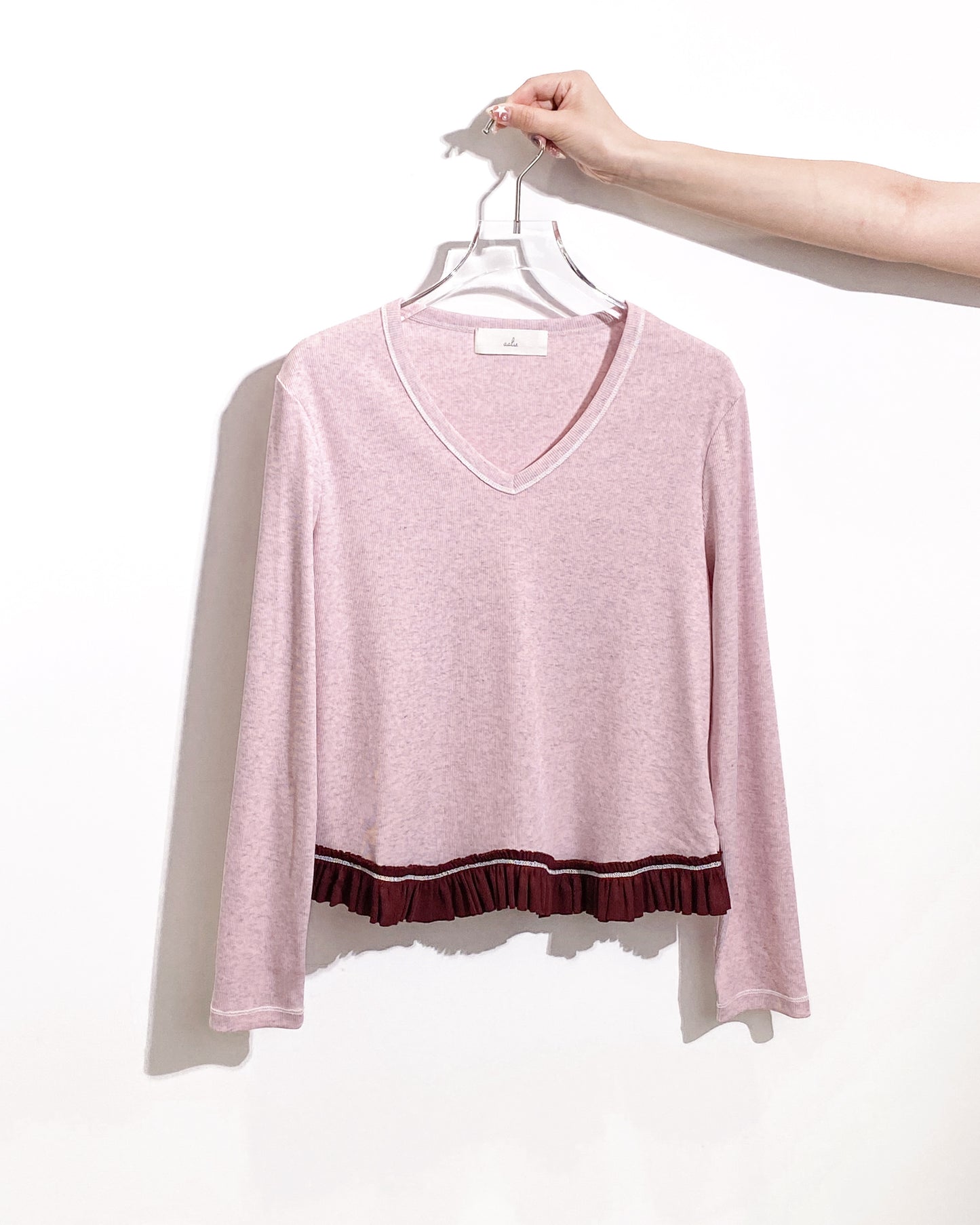 aalis YANKA ruffle hem stitches details L/S top (pink mix)