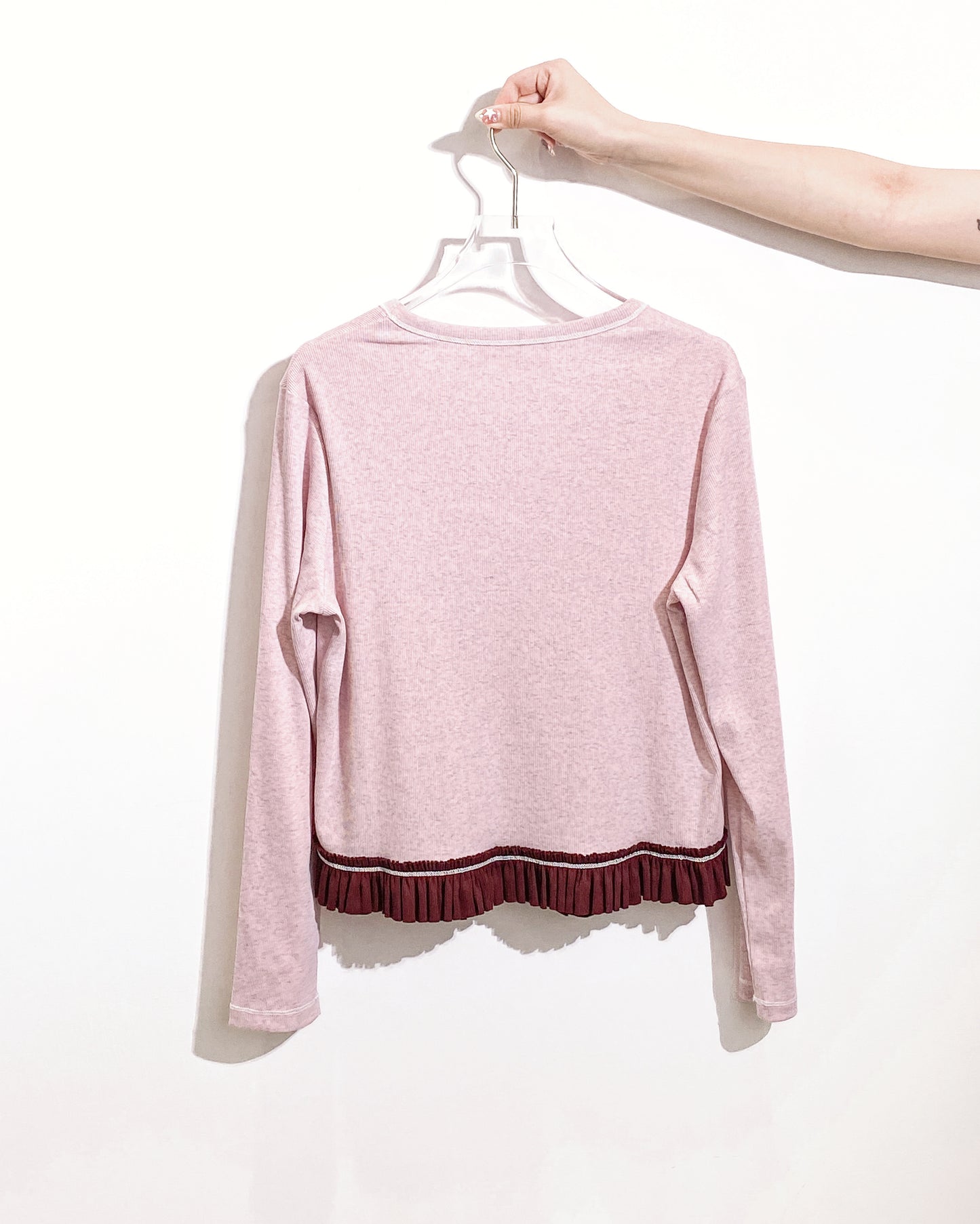 aalis YANKA 荷叶边缝合细节 长袖上衣 (白色)