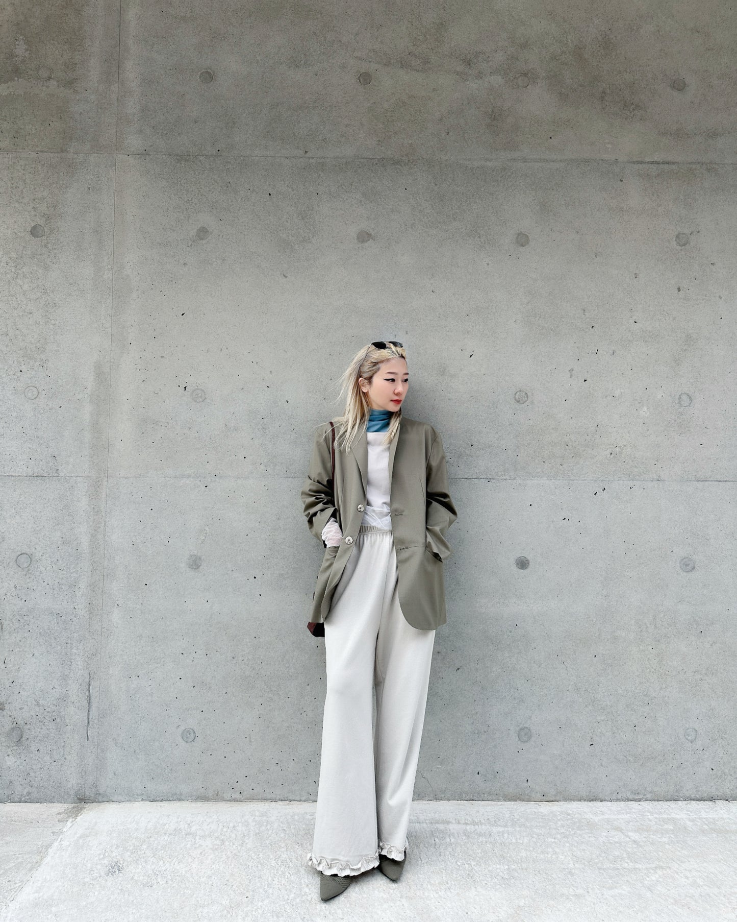 aalis EVANA FW25 lace top (Lt Grey)