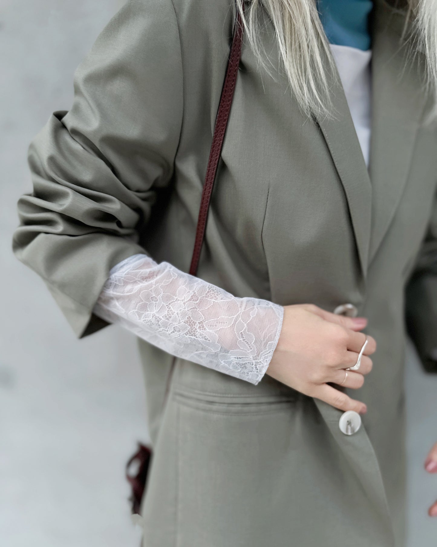 aalis EVANA FW25 lace top (Lt Grey)