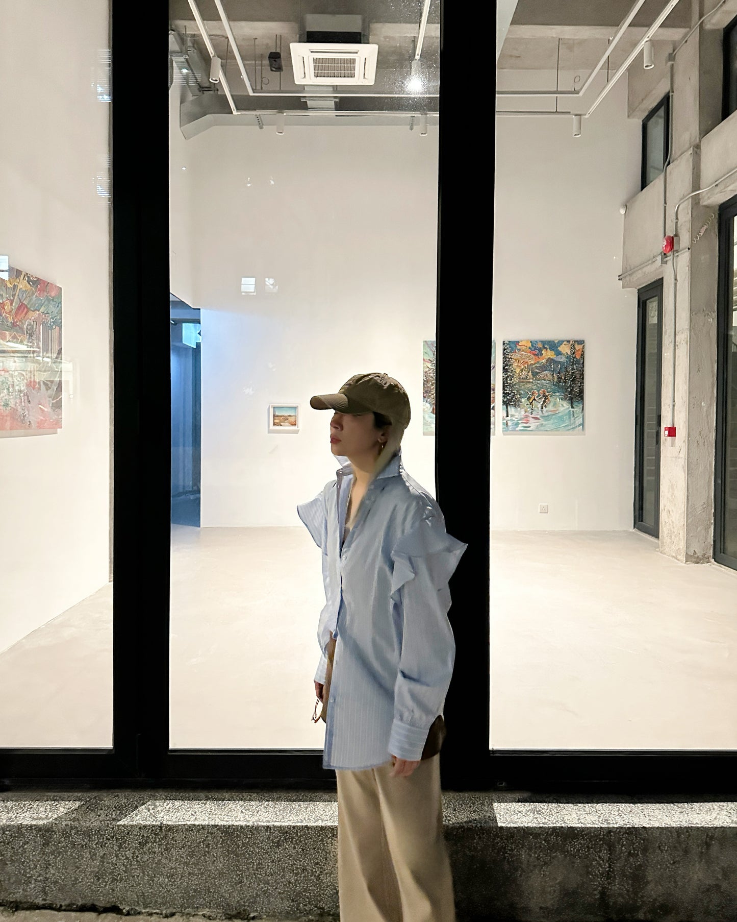 aalis TORIN ruffle shoulder detail striped shirt (Blue)