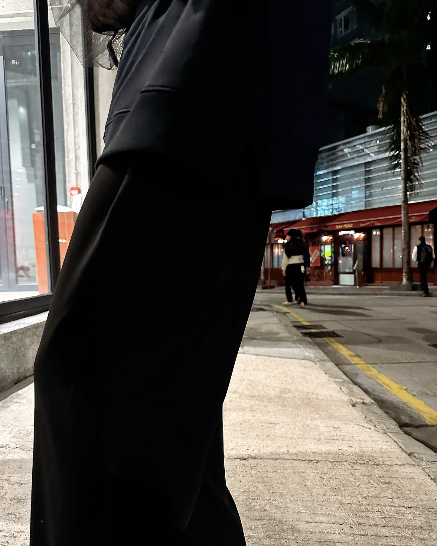 aalis CARSON 3 buttons pleated straight leg pants (Black)