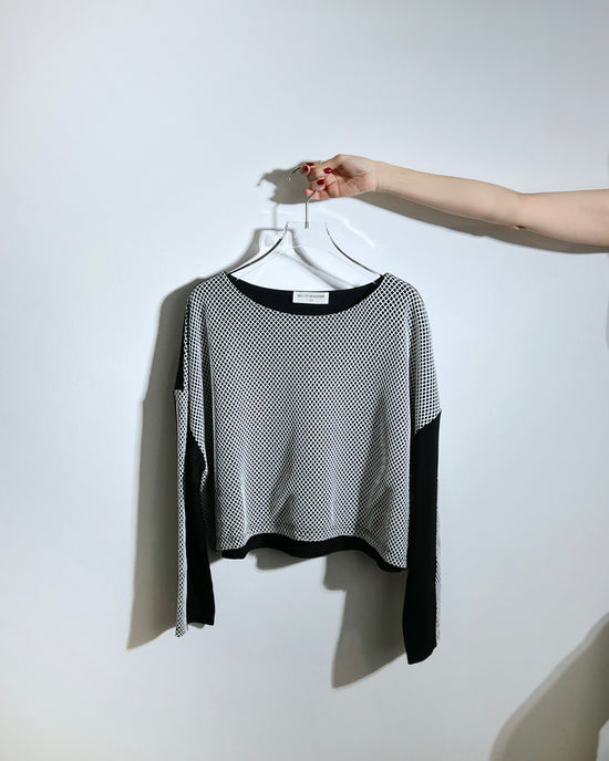 aalis CARY fishnet panel L/S sweater top (Black)