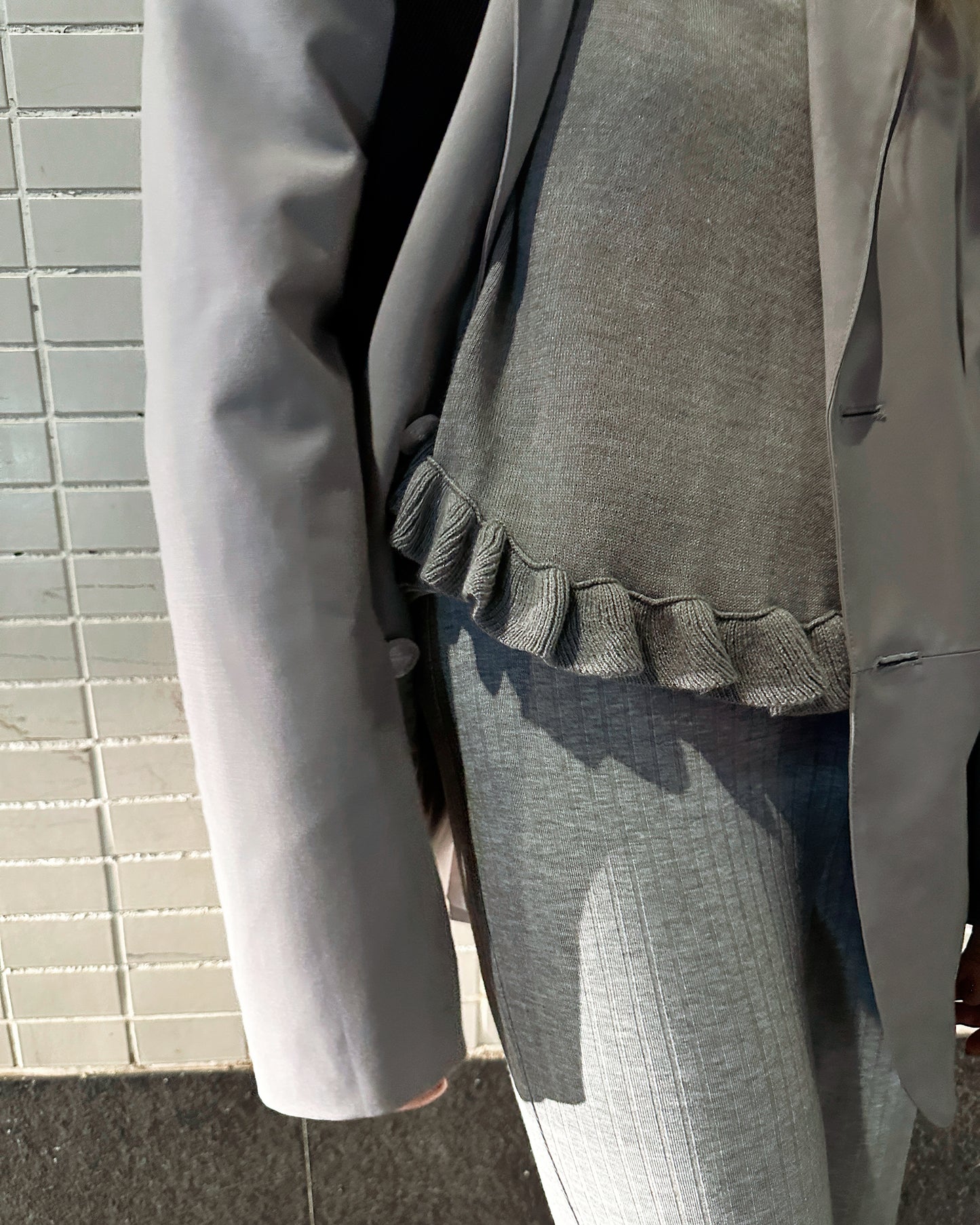 aalis EMI Ruffle detail relaxed knitted sweater (Heather Grey)