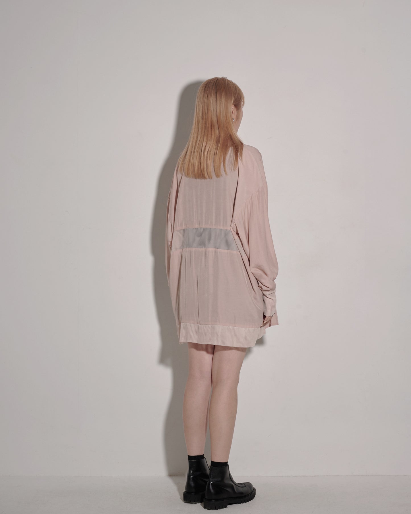 Load image into Gallery viewer, aalis TYLER balloon sleeves oversized shirt with mesh detail (Nude)
