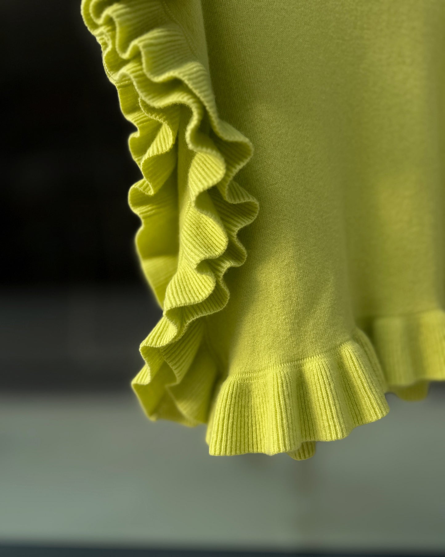 aalis LUCIE FW25 cashmere scarf (Neon Yellow)