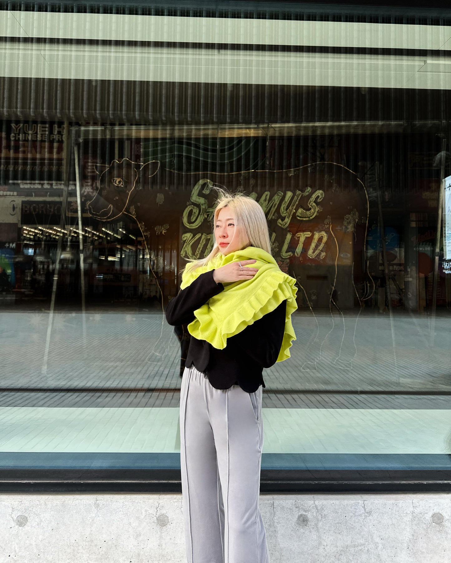 aalis LUCIE FW25 cashmere scarf (Neon Yellow)