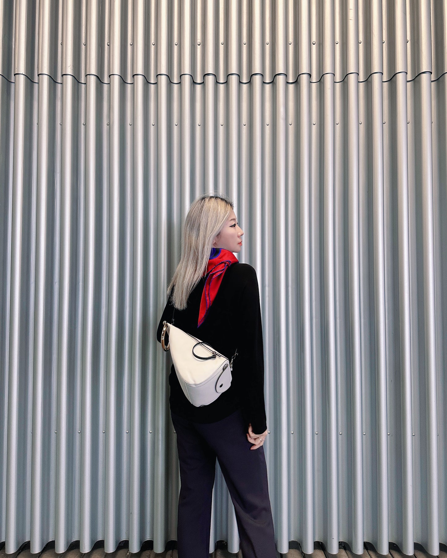 aalis HAROMI raglan sleeves relaxed L/S top (Black)