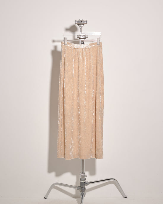 Load image into Gallery viewer, aalis SOFIJA velvet maxi skirt (Light beige)
