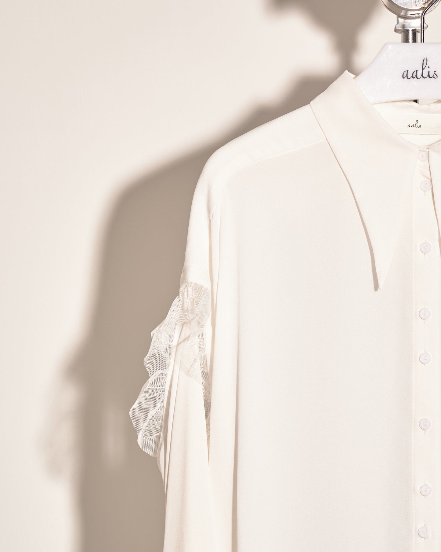 aalis FAIDA removable sleeves shirt (White)