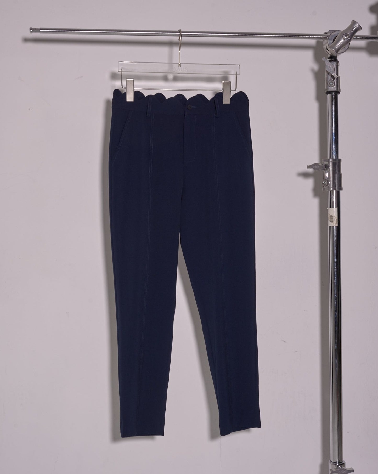 aalis KELIA scallop waist pants (Navy)