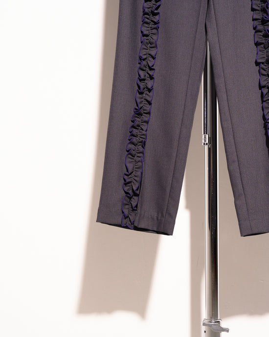 aalis ALLORA double ruffles trim detail straight leg pants (Charcoal)