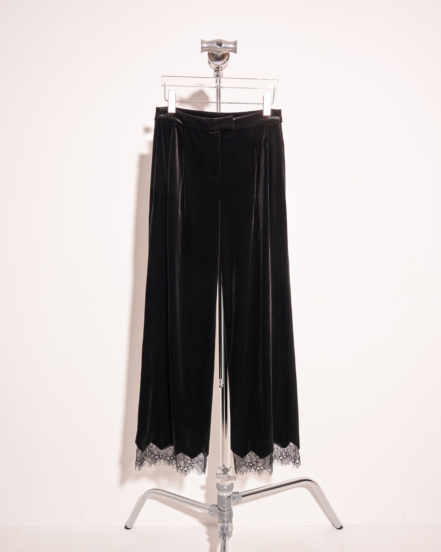 aalis SEBBIE LACE velvet pants (Black lace)