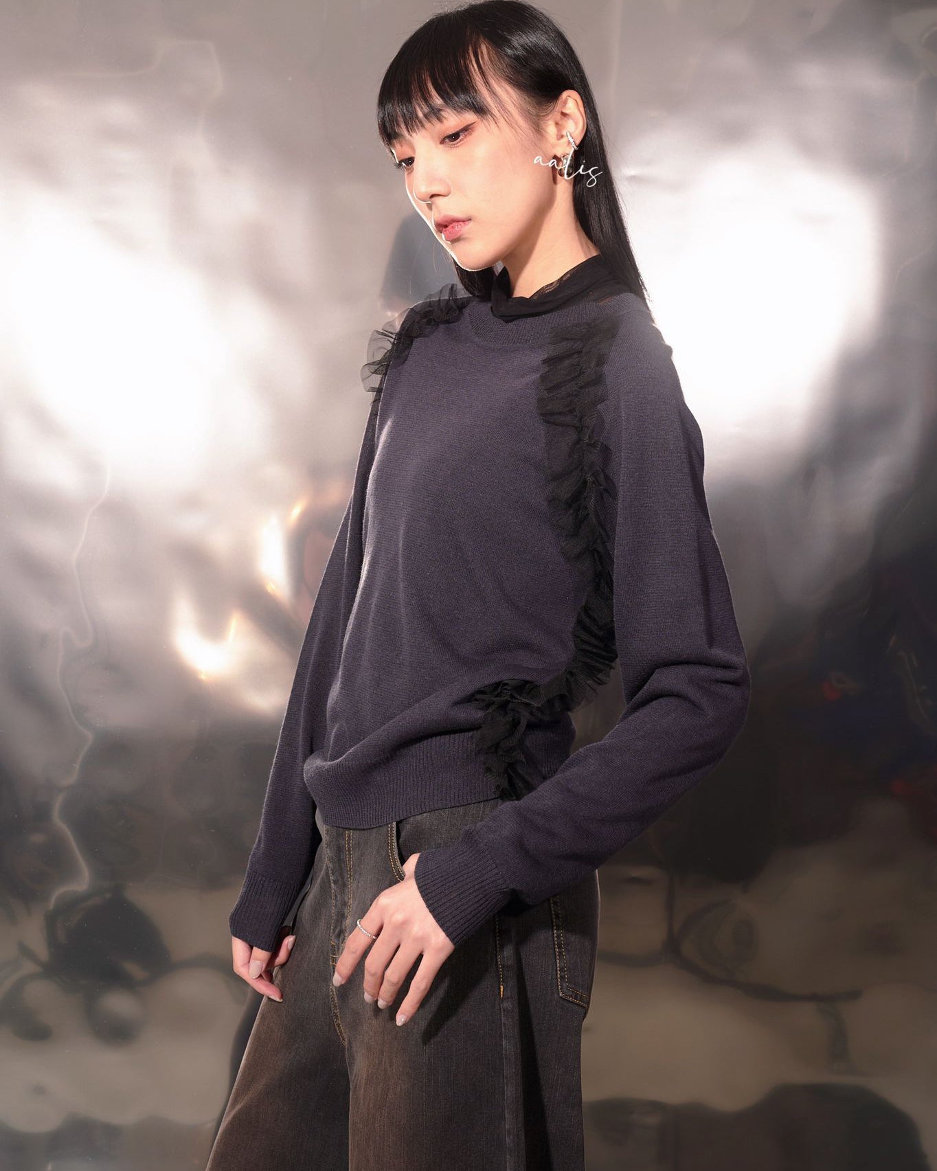 aalis RUBI raglan mesh detail L/S knit top (Charcoal)