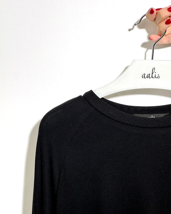 aalis HAROMI raglan sleeves relaxed L/S top (Black)