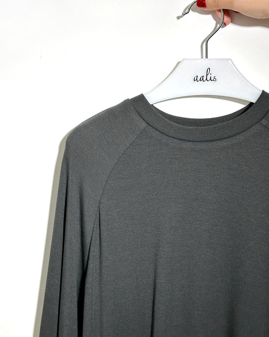 aalis HAROMI raglan sleeves relaxed L/S top (Charcoal)