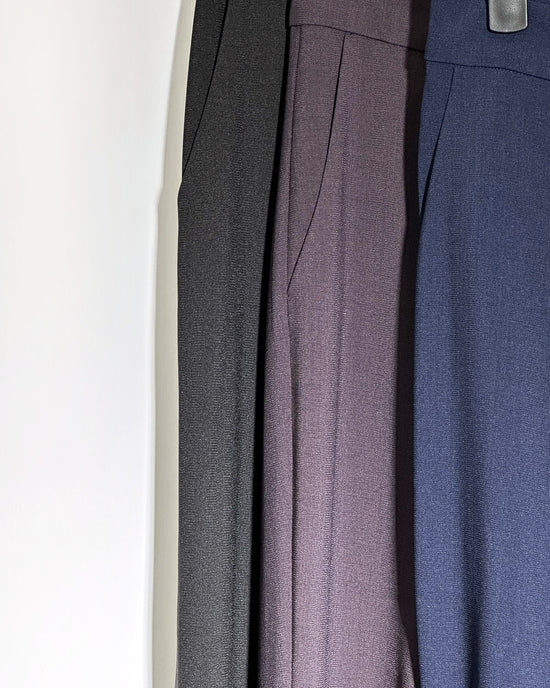 aalis KINIA FW25 - fit and flare pants (Black)