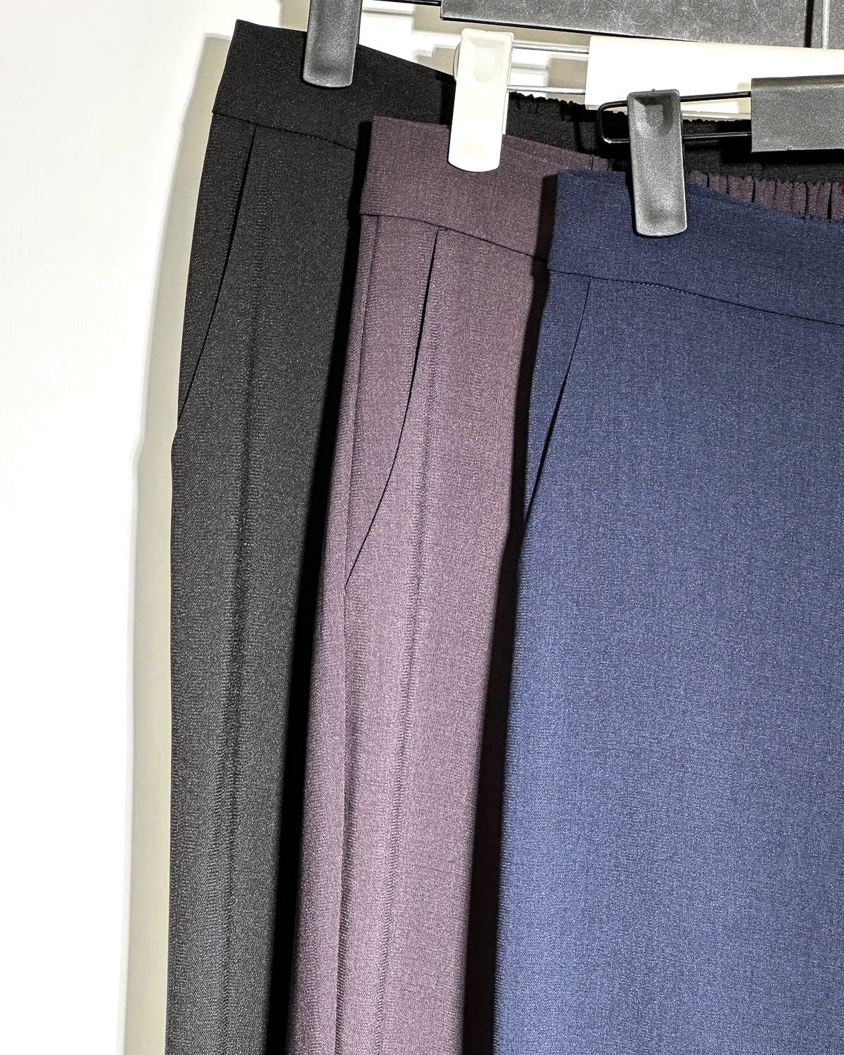 aalis KINIA FW25 - fit and flare pants (Black)