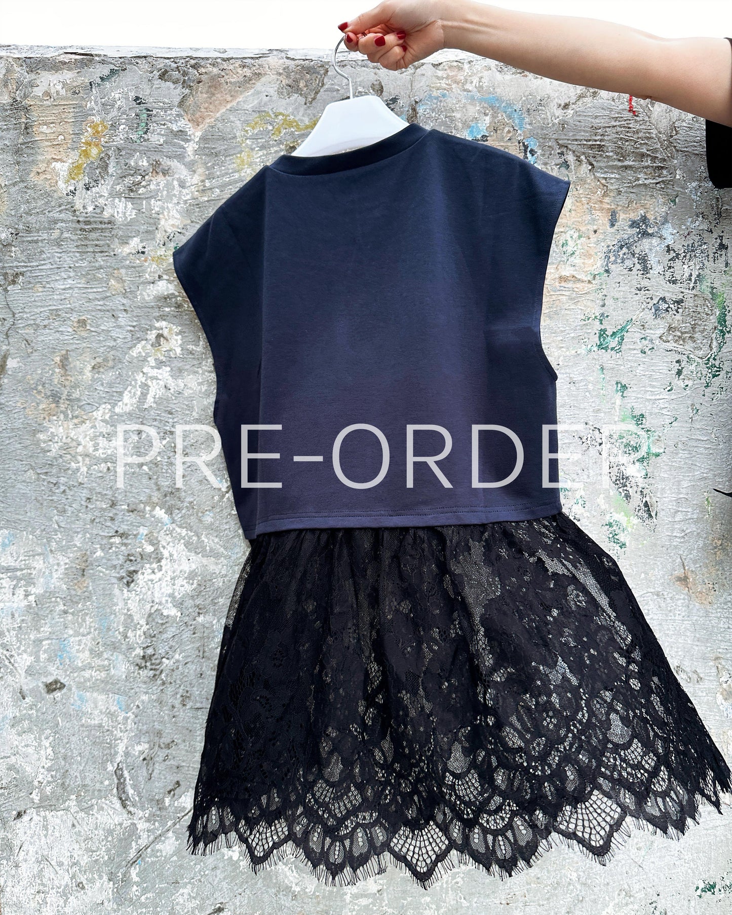 (Pre-order) aalis RUTH lace insert cape sleeves top (Navy)