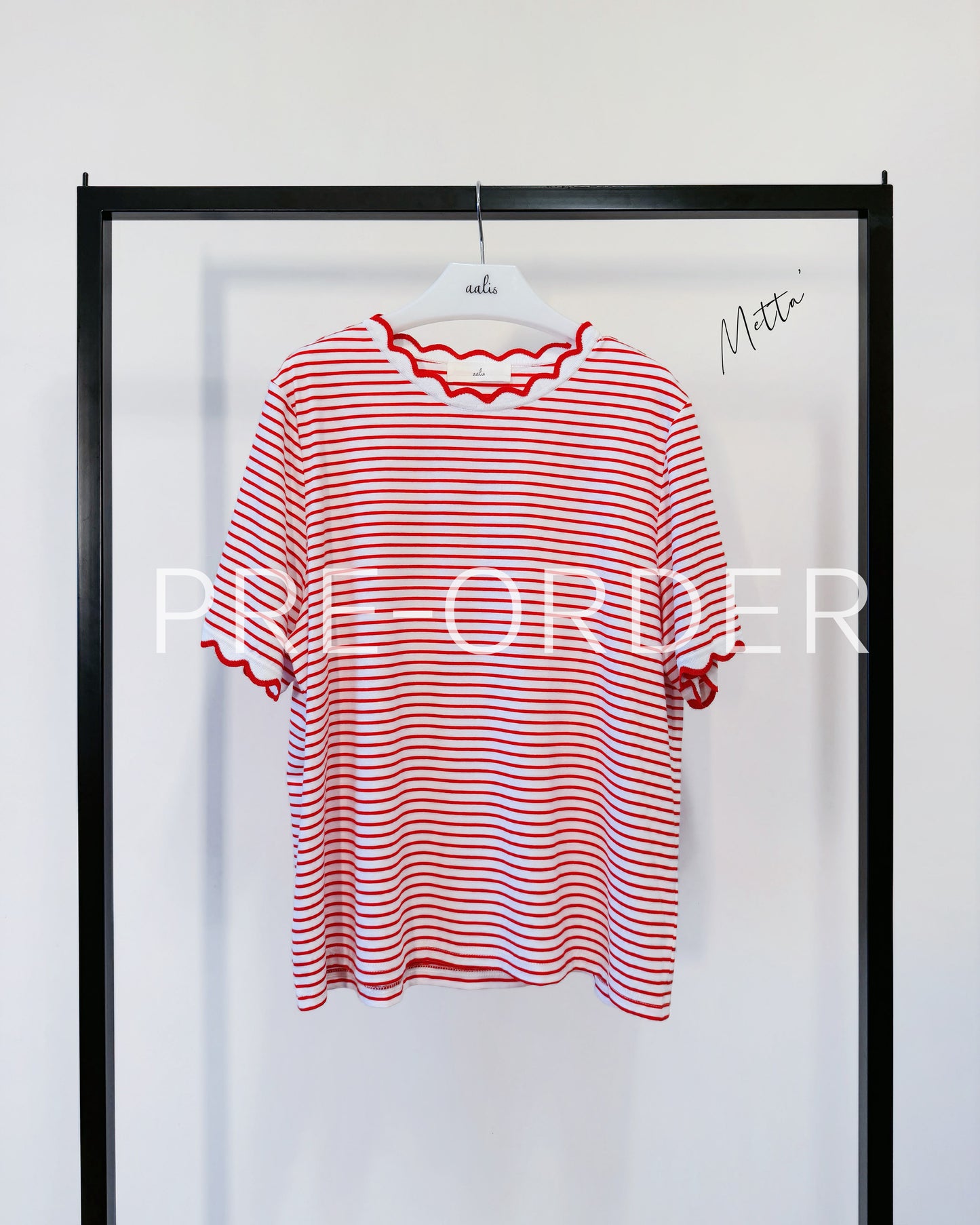 (Pre-order) aalis METTA scallop edge relaxed tee (Red Stripe)