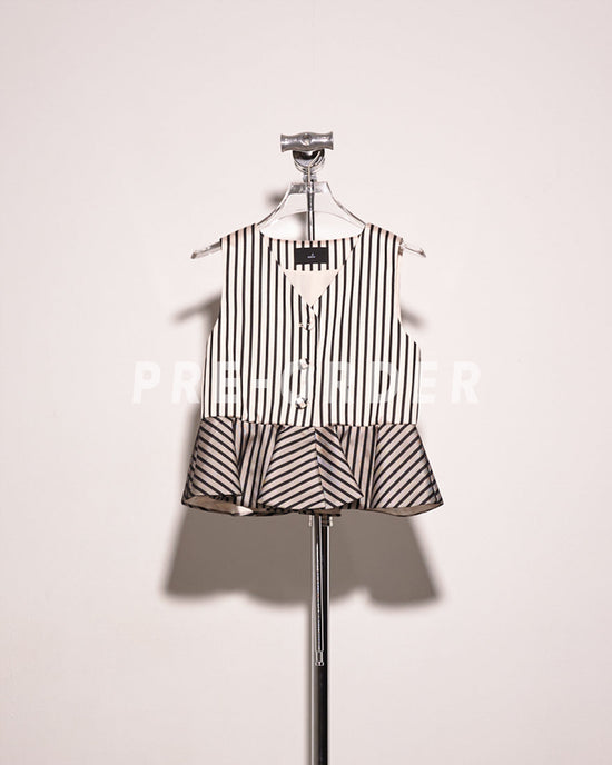 (Pre-order) aalis MERAY mesh peplum button vest (Black stripe)